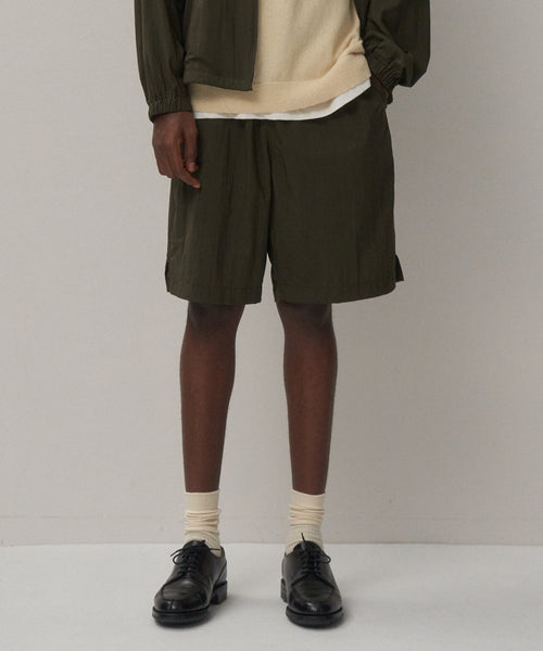 MAT AIRLY NYLON | WIDE SHORTS – ATON | エイトン