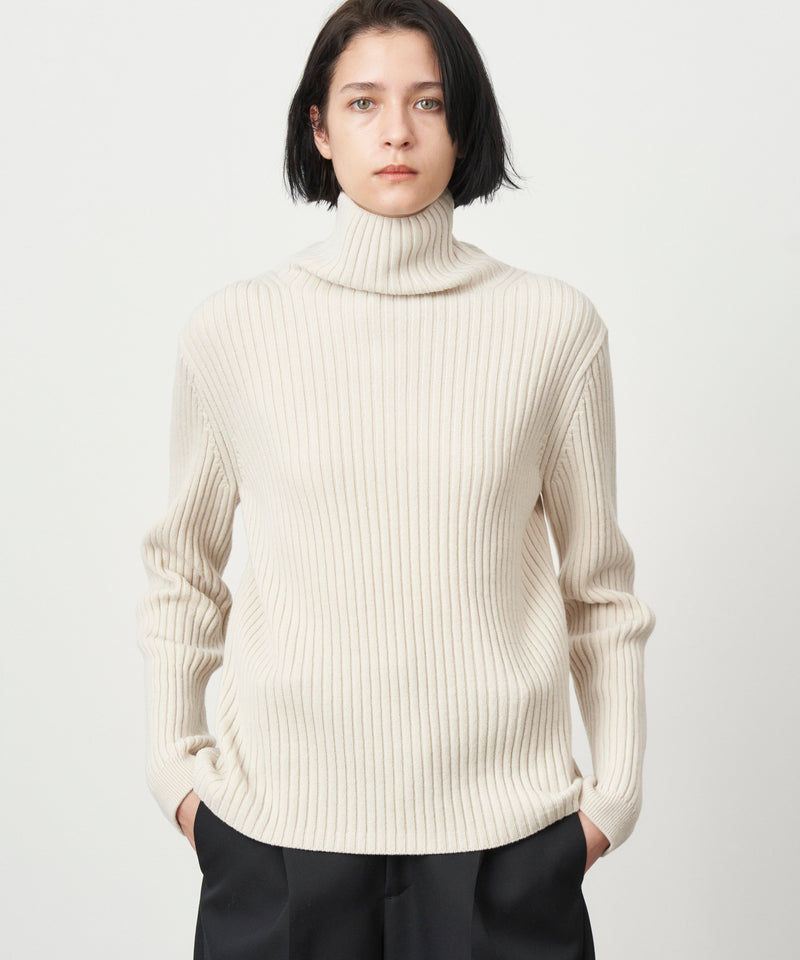 NATURAL DYED WOOL | TURTLENECK RIBBED SWEATER