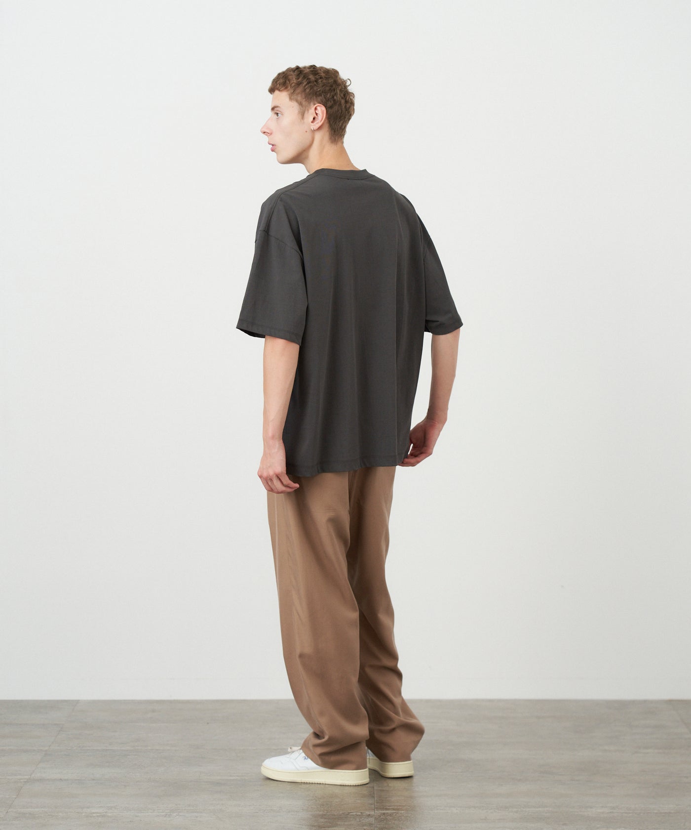 FRESCA PLATE | OVERSIZED S/S T-SHIRT – ATON | エイトン