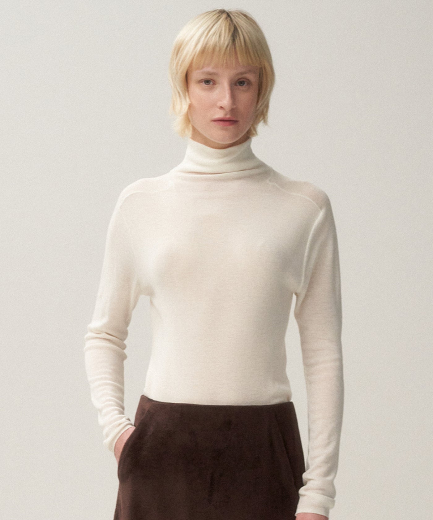 ROYAL WOOL CIRCULAR RIB | TURTLENECK SWEATER – ATON | エイトン