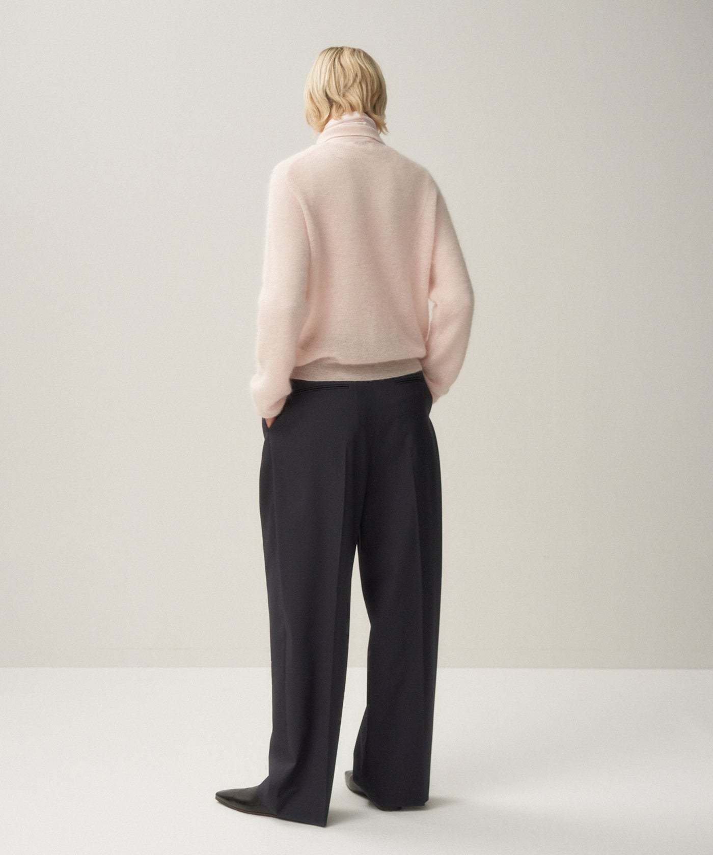 TECHNO WOOL TWILL | TUCKED EASY PANTS – ATON | エイトン