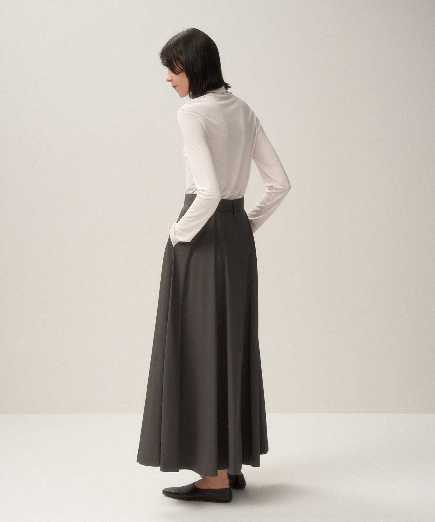 VINTAGE NYLON TWILL | FLARED SKIRT – ATON | エイトン