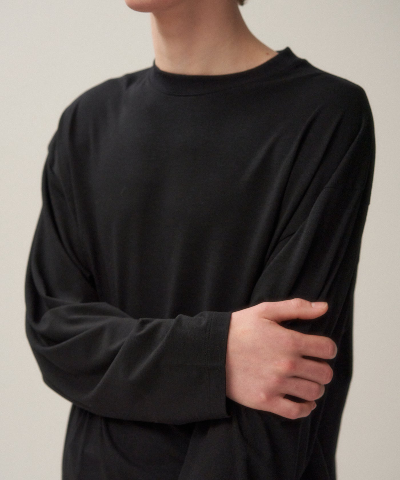 新品タグ付き！ATON ネイビーTシャツsize38