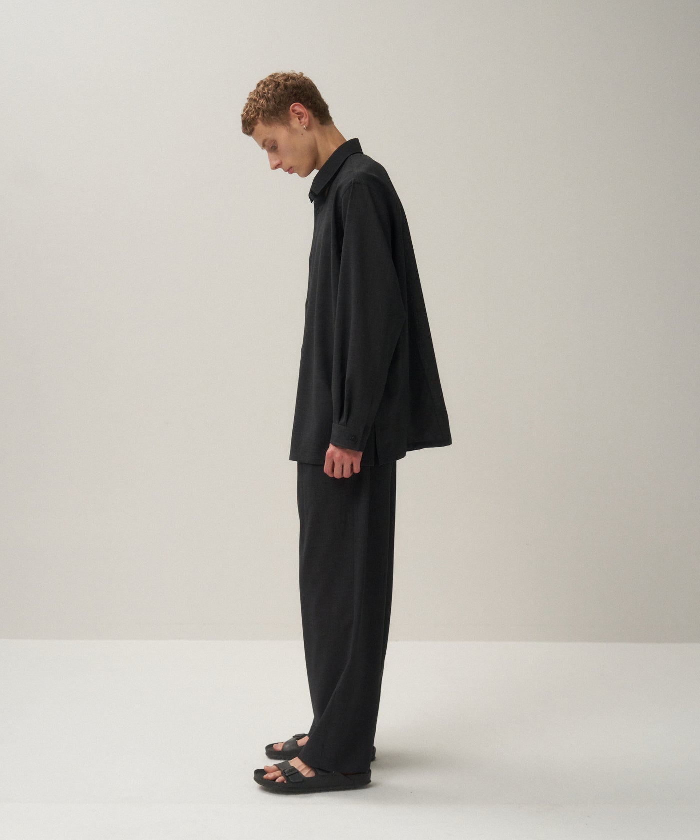 WOOL TROPICAL | TAPERED EASY PANTS – ATON | エイトン