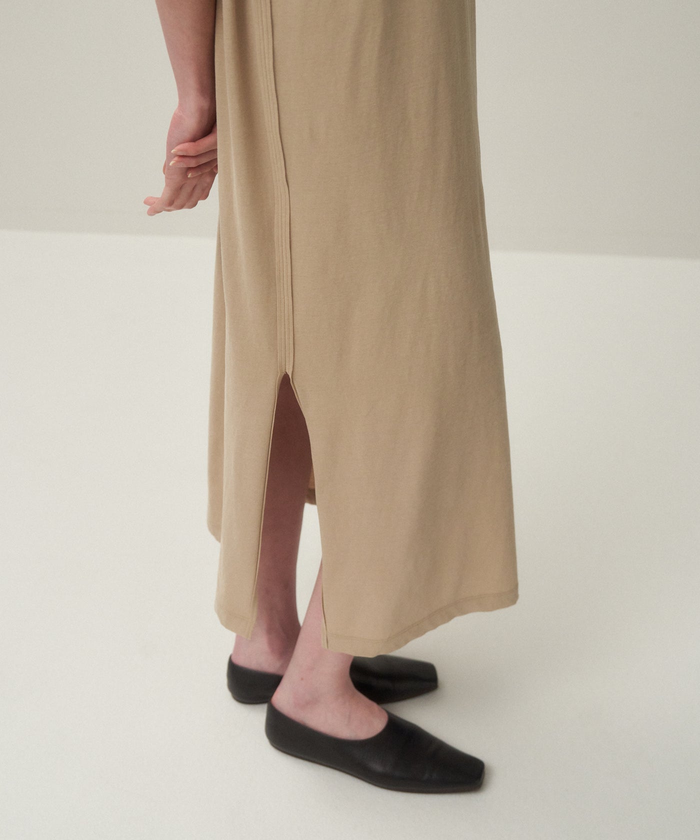 FRESCA NUBUCK | TANKTOP DRESS – ATON | エイトン