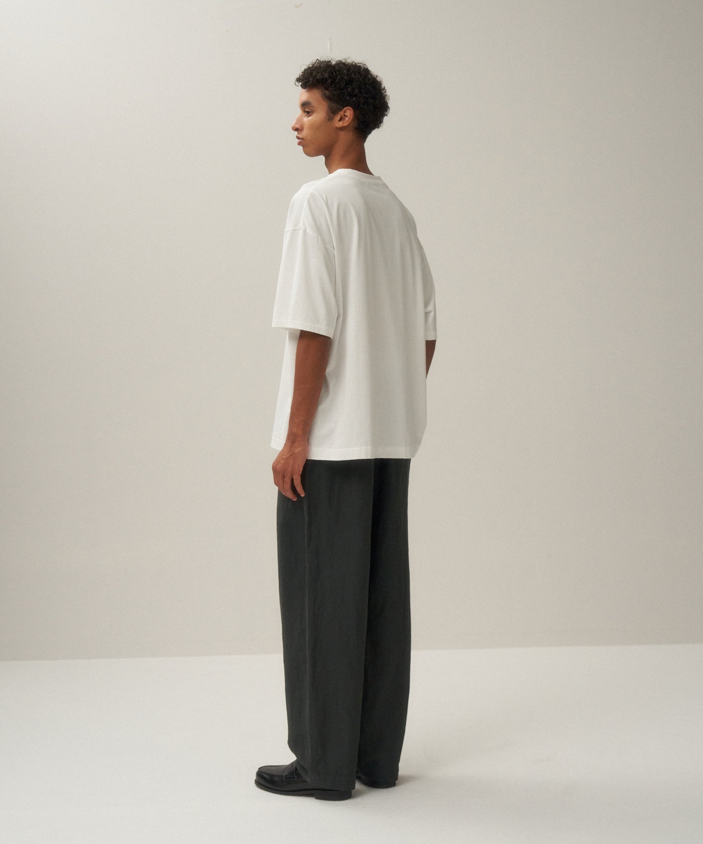COTTON LINEN VOILE | TWO TUCKED EASY PANTS – ATON | エイトン