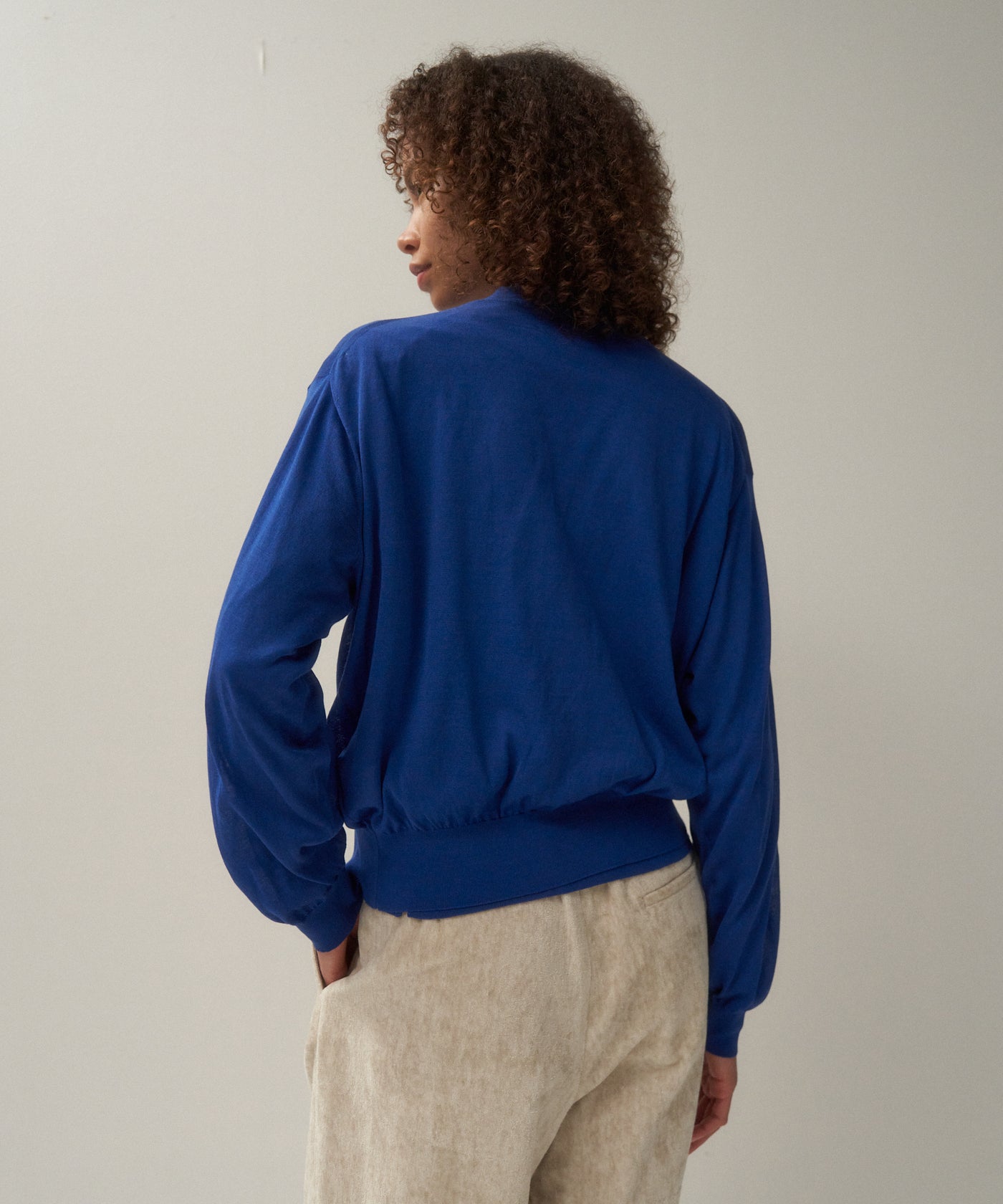 COMPACT COTTON | V-NECK KNIT CARDIGAN – ATON | エイトン