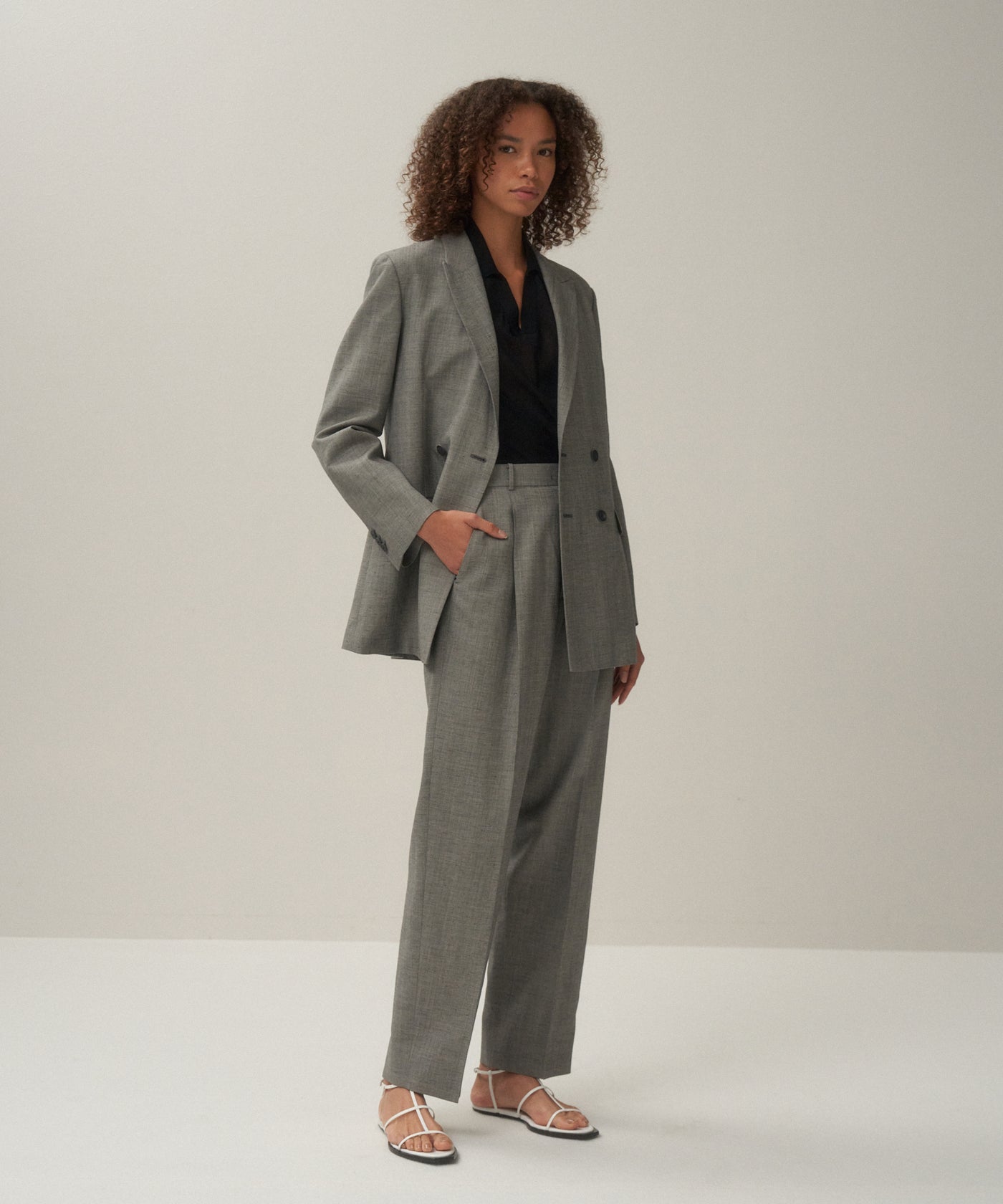 【N_8/エンネオット】WOOL LINEN パンツ N_8/エンネオット】WOOL LINEN パンツ