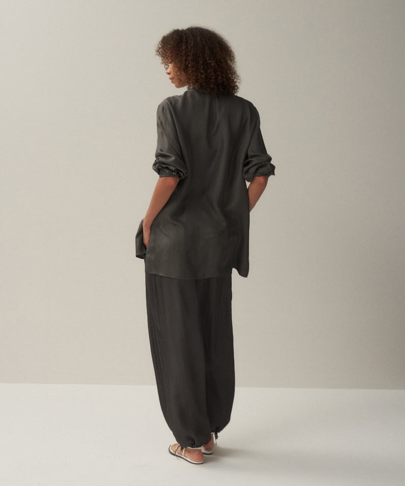 TRAVEL SILK TWILL | WIDE PANTS