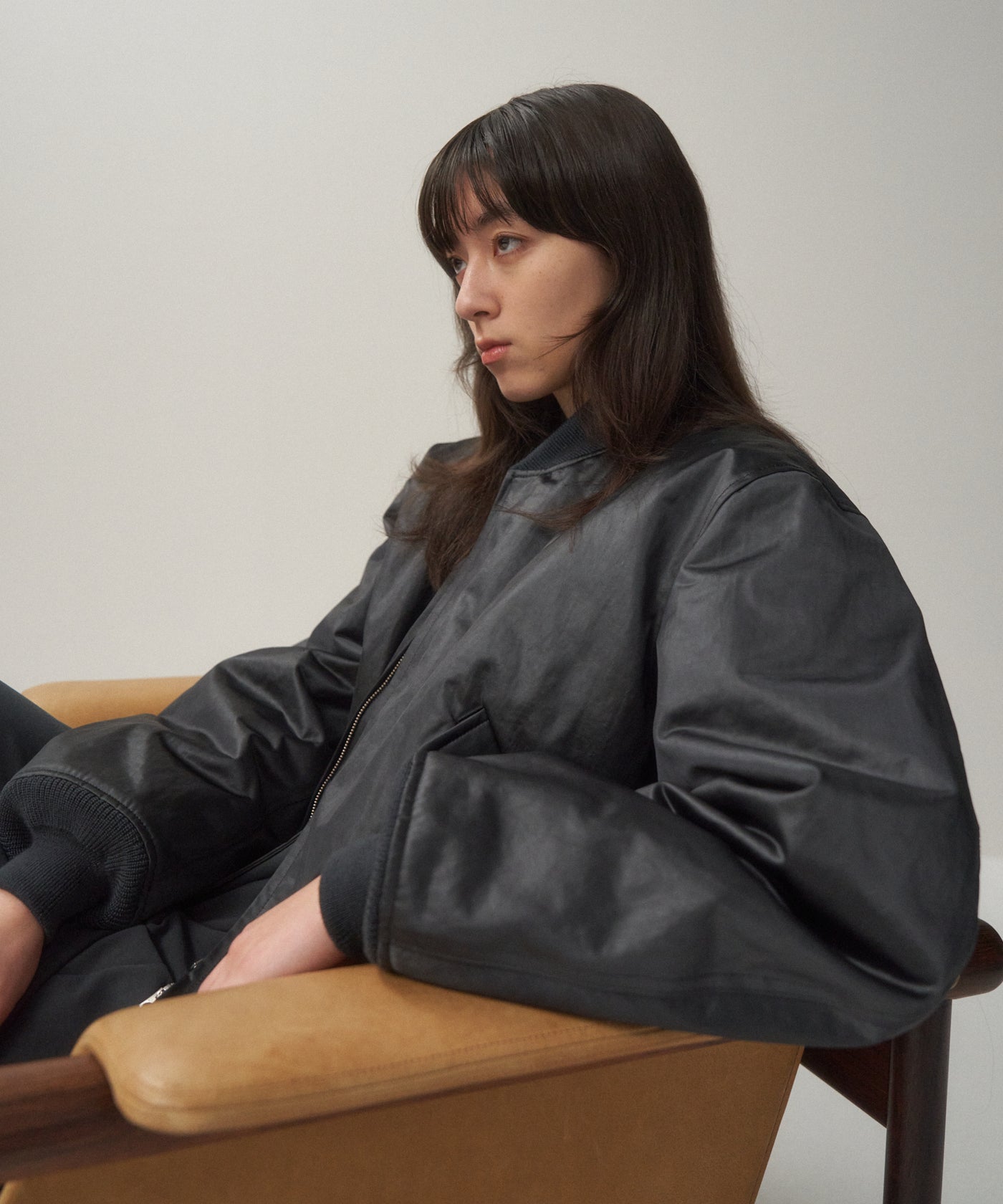 大理石模様 ナイロンジャケット　beams ケンタウロス健太着用 COWHIDE NYLON | CROPPED JACKET MA-1 – ATON | エイトン