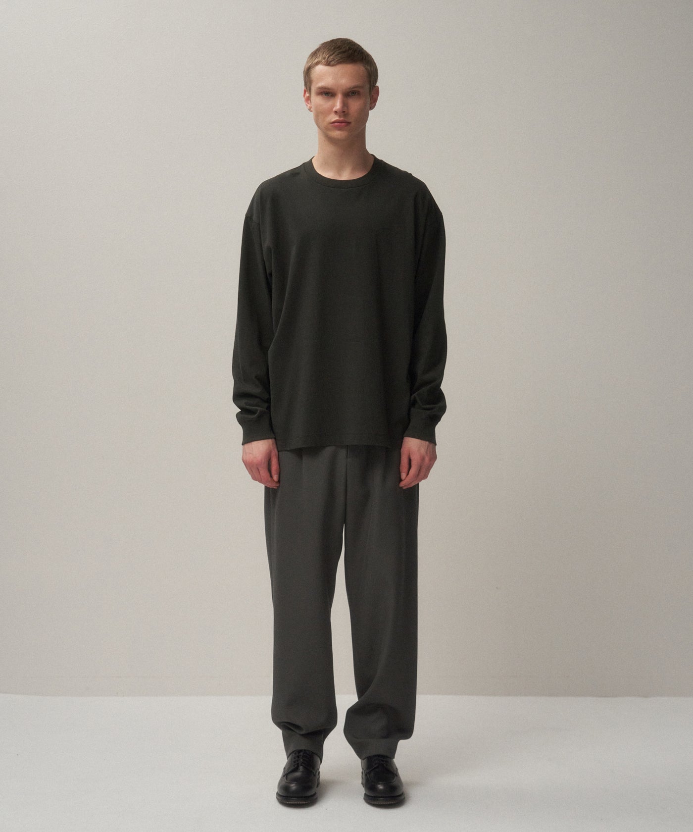 新品/Fresca Plate Oversized Long Sleeve T FRESCA PLATE COTTON OVERSIZED LONG SLEEVE T-SHIRT - IDIOME