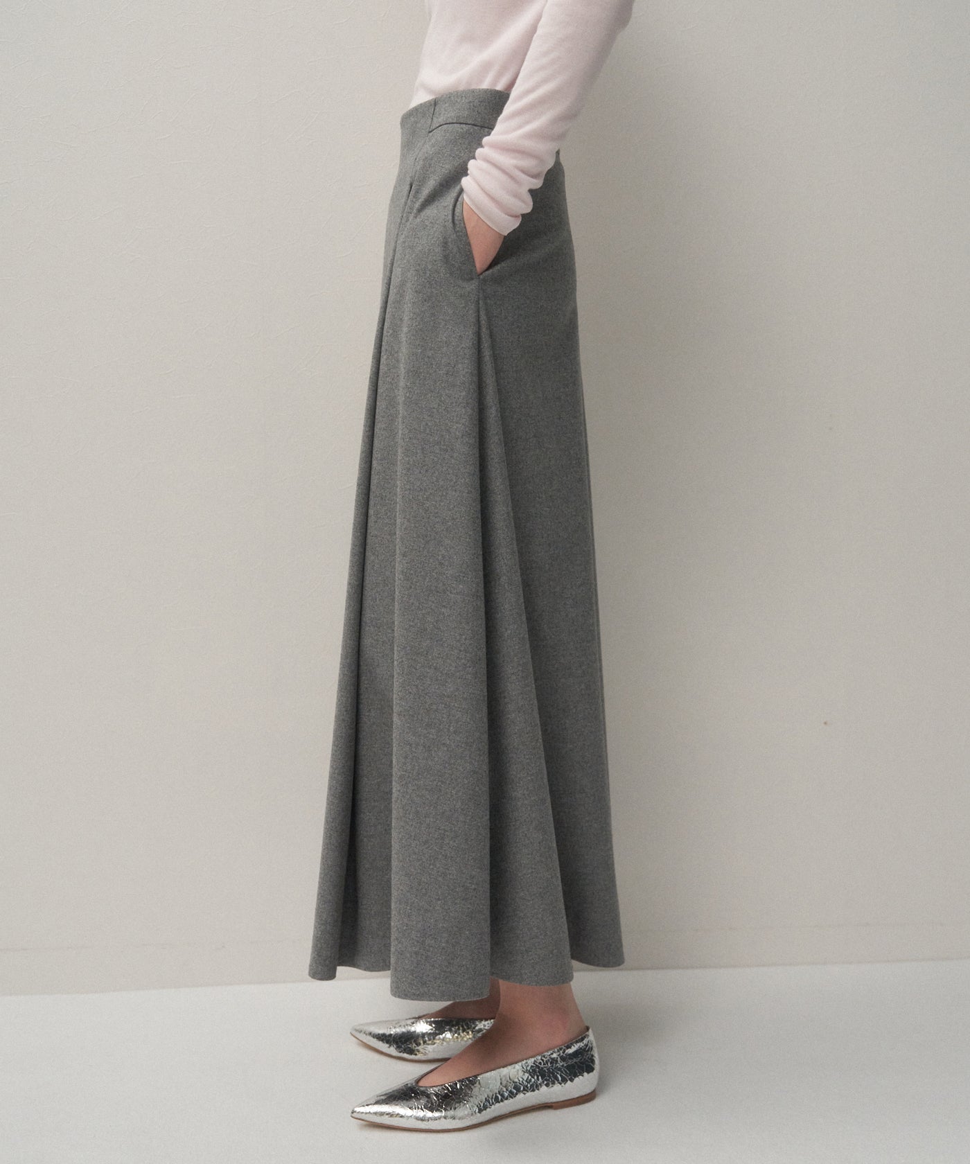 MERINO COLLEGE FLANNEL | FLARED SKIRT – ATON | エイトン