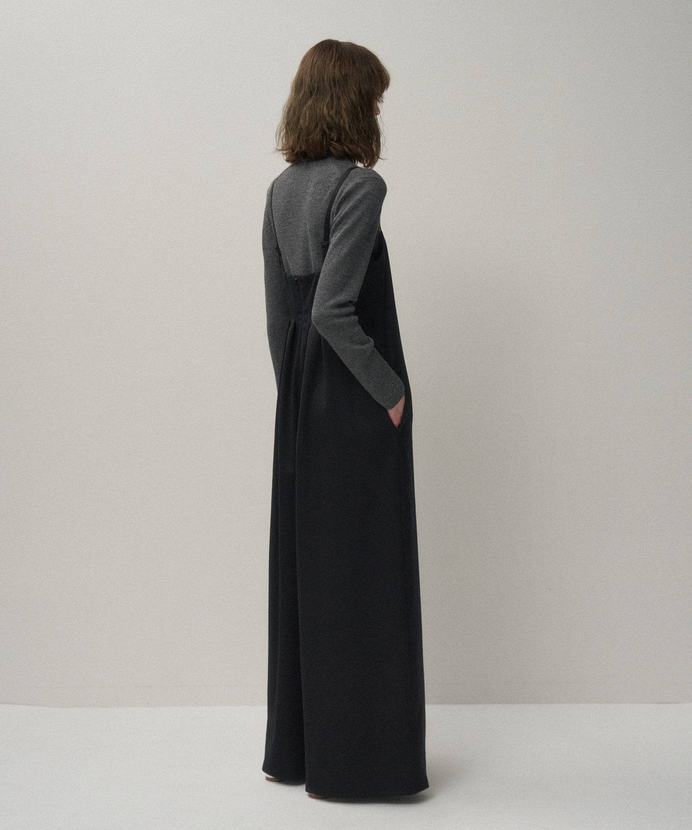 【SKZ I.N.】otona satin wide salopette WOOL SATIN STRETCH | JUMPSUIT – ATON | エイトン