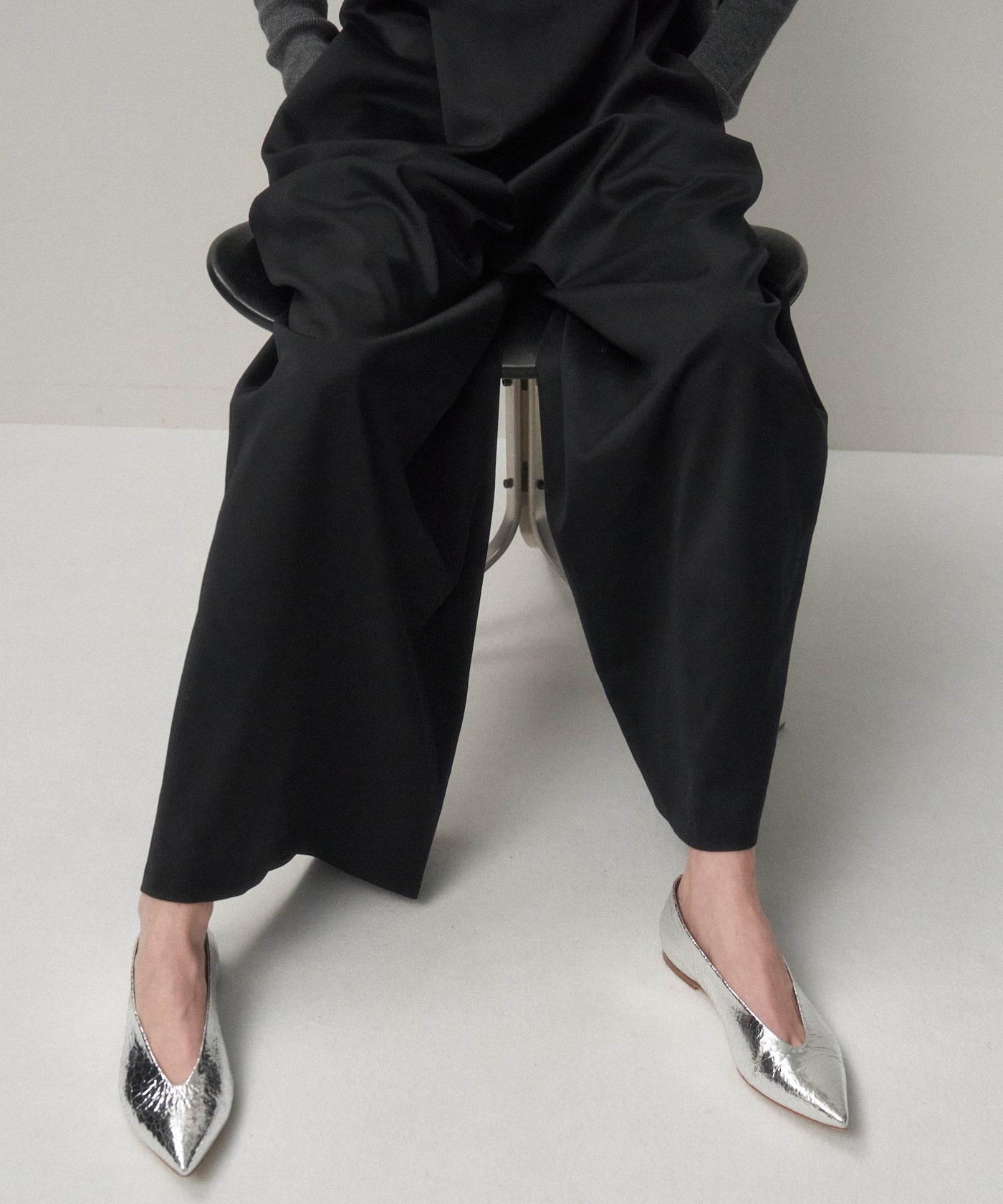 GOAT LEATHER | CARLA FLAT SHOES – ATON | エイトン
