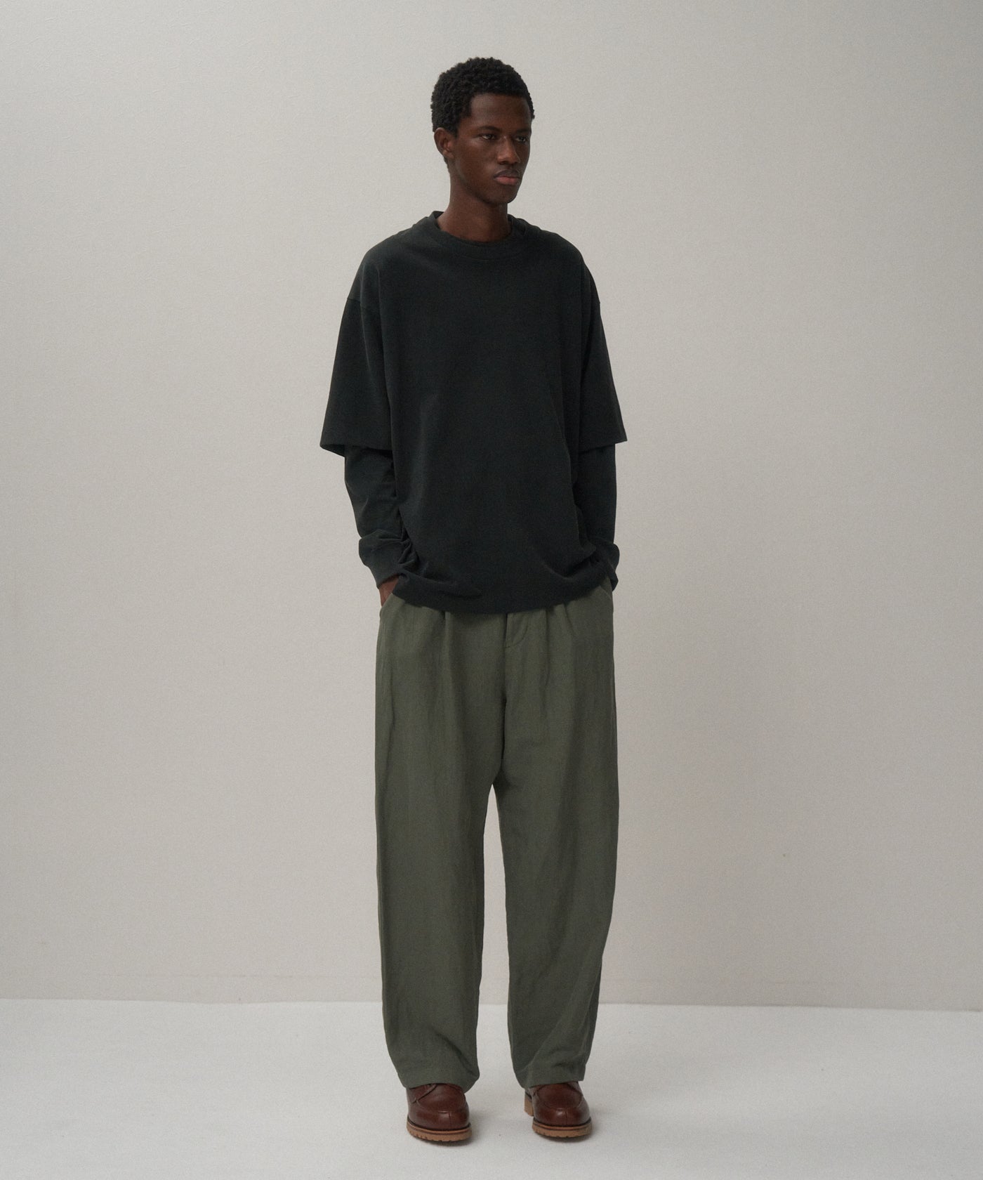 COTTON LINEN VOILE | LOOSE FIT PANTS – ATON | エイトン COTTON LINEN VOILE | LOOSE FIT PANTS – ATON | エイトン