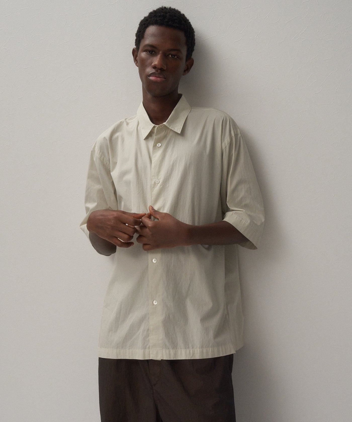 SHRINK COTTON LAWN | OVERSIZED HALF SLEEVE SHIRT – ATON | エイトン
