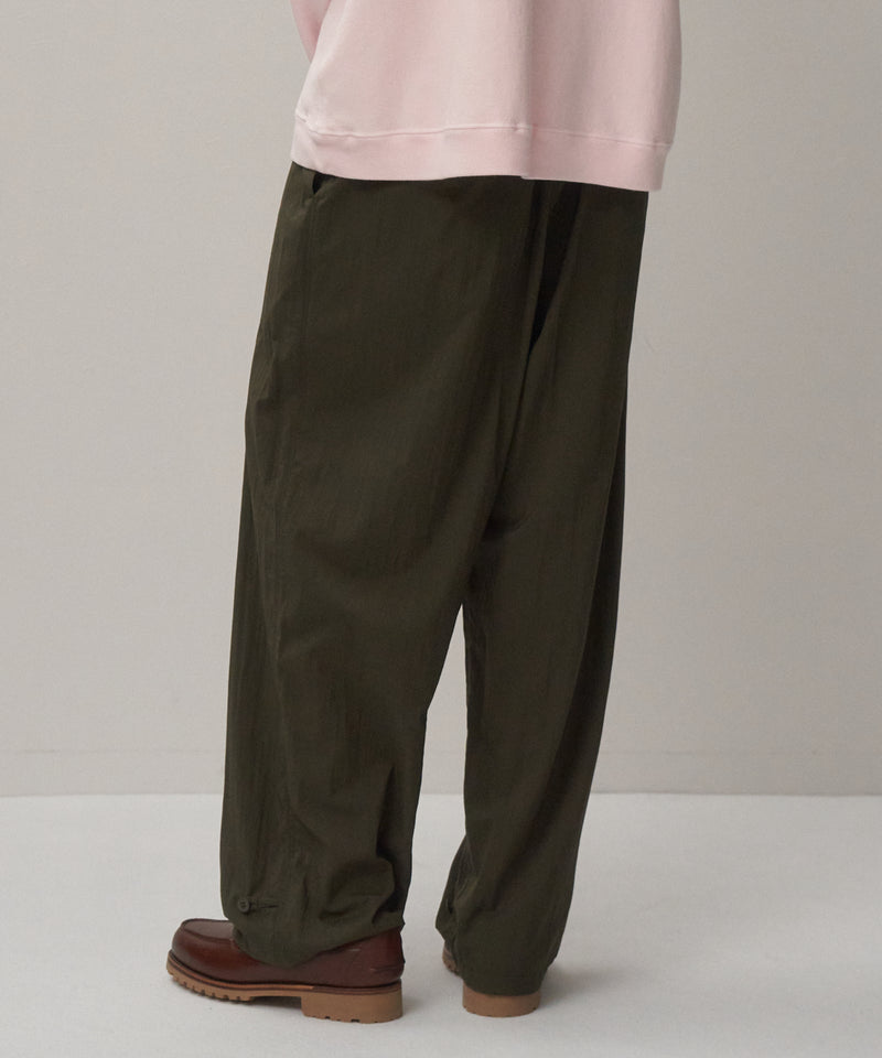 MAT AIRLY NYLON | WIDE PANTS – ATON | エイトン