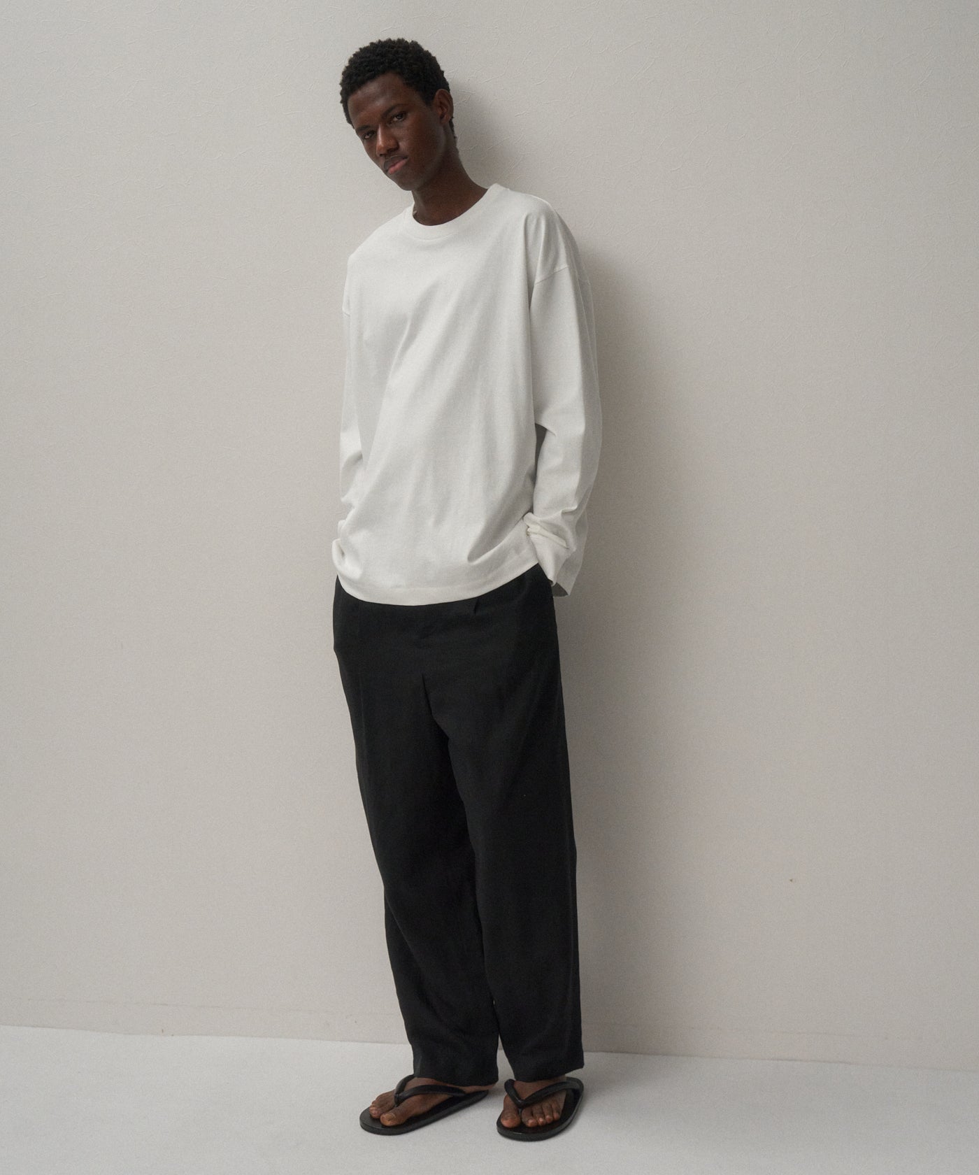 SILK LINEN MIXING | LOOSE FIT PANTS – ATON | エイトン