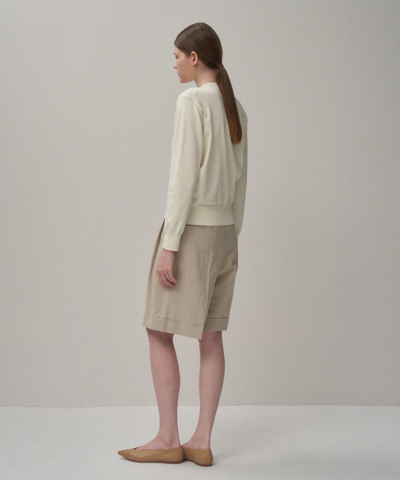 FINE COMPACT COTTON | CREW NECK CARDIGAN – ATON | エイトン