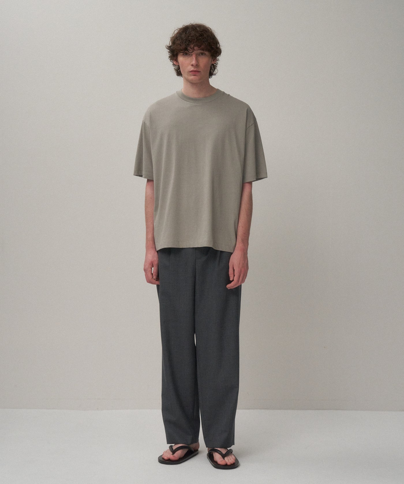 FRESCA PLATE | LOOSE FIT T-SHIRT – ATON | エイトン