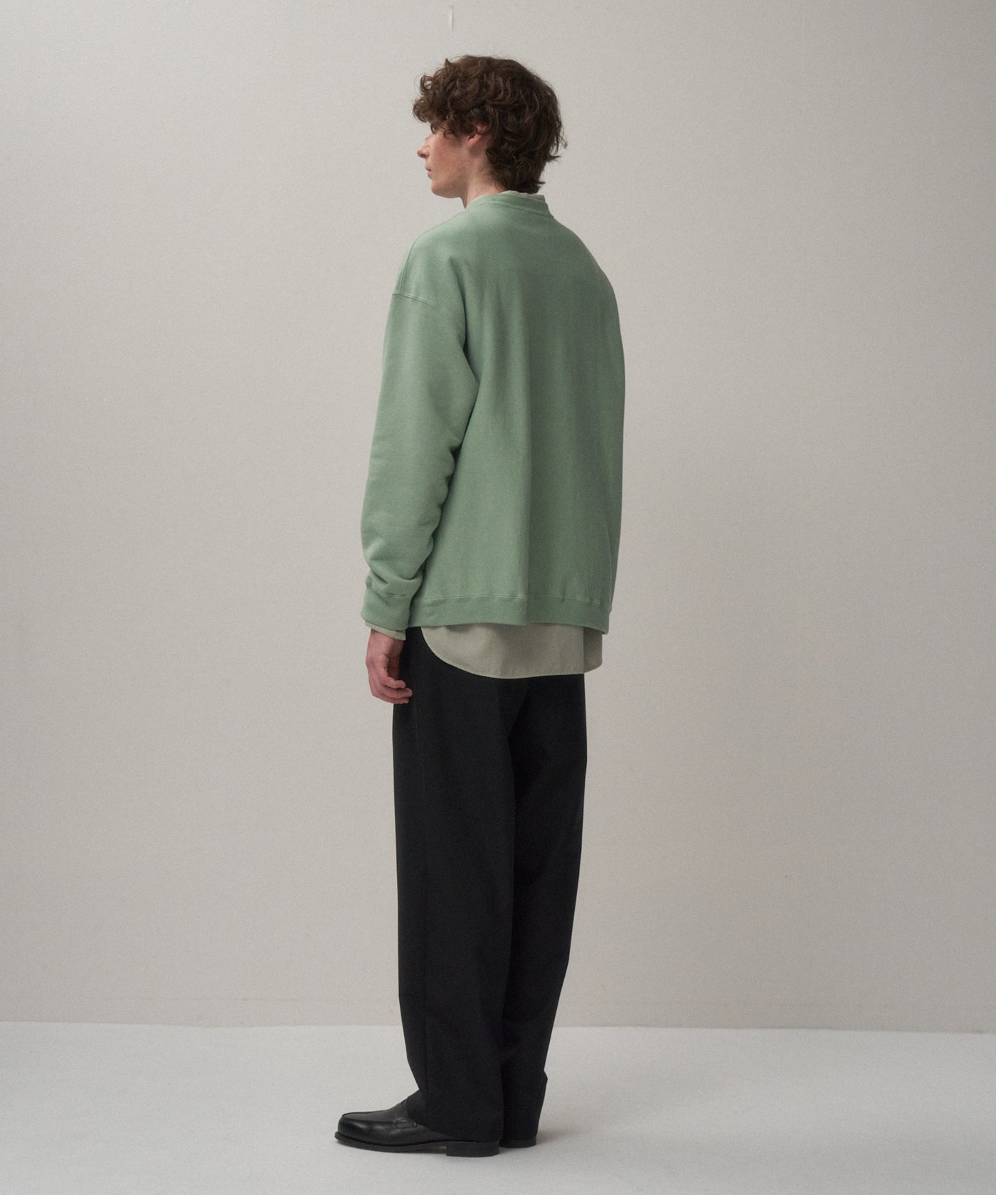 クーポン DAY6 x UNDERTONES ヨンケイ YoungK トレーナー NATURAL DYED URAKE | OVERSIZED SWEAT SHIRT – ATON | エイトン