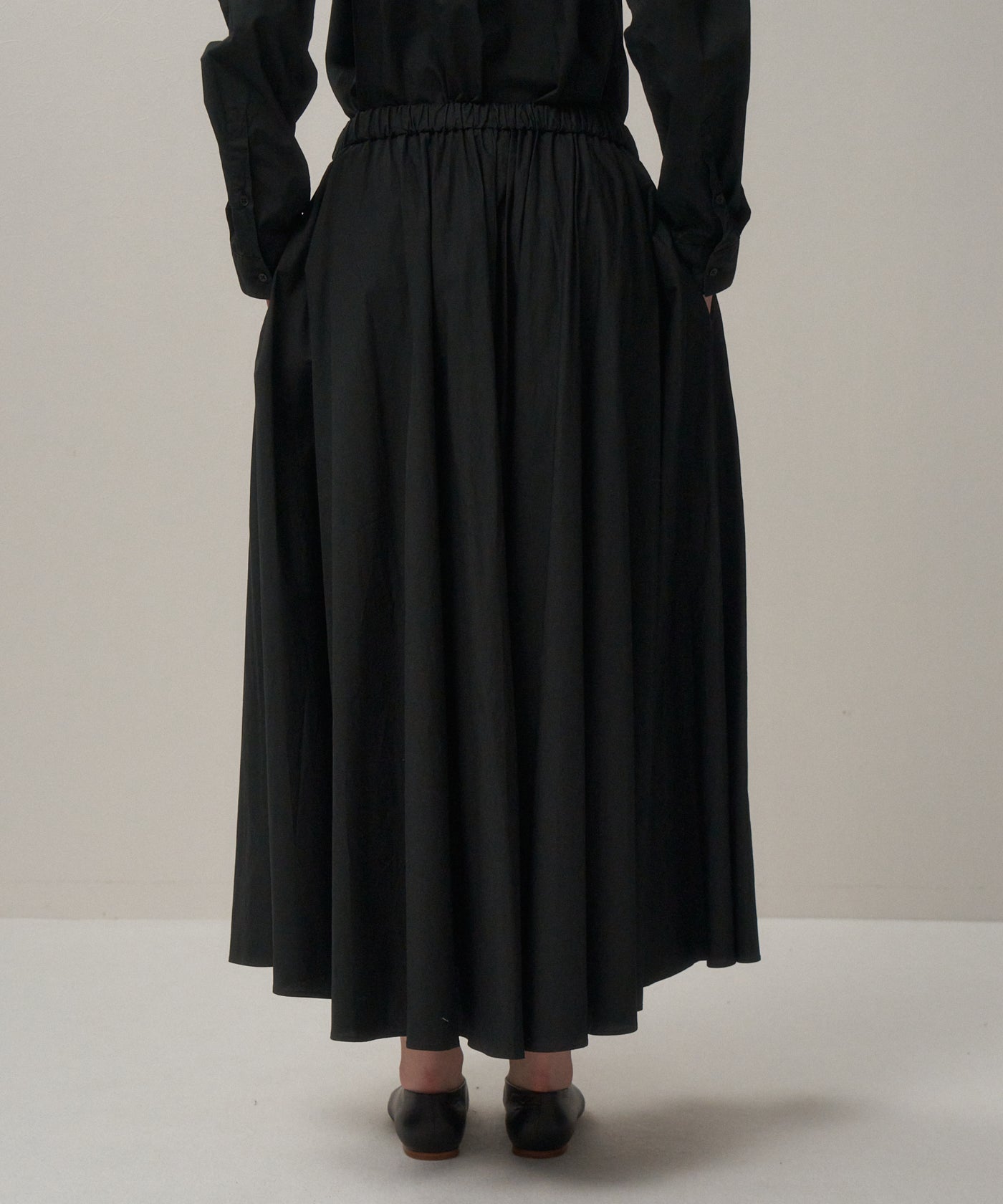 NATURAL DYED COTTON LAWN | GATHERED SKIRT – ATON | エイトン