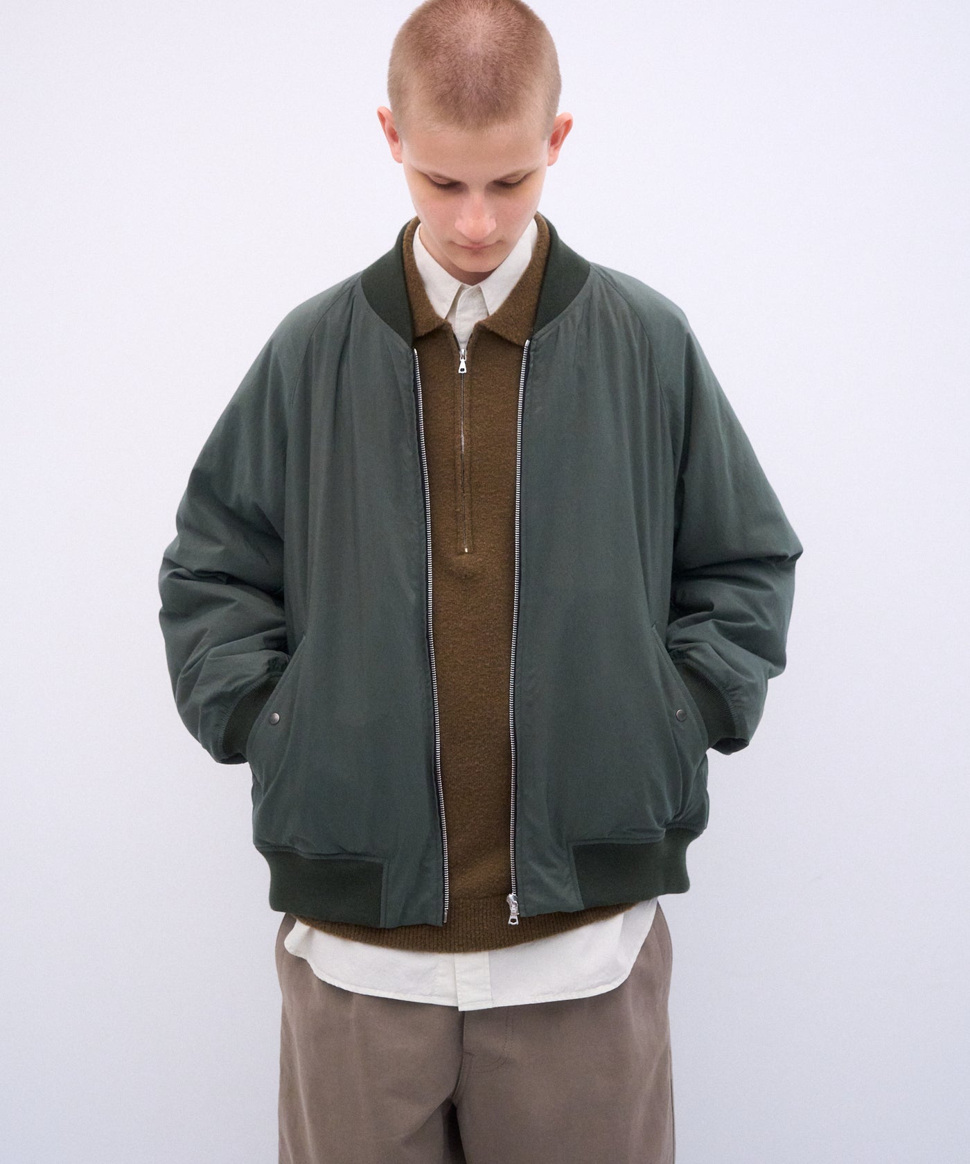 【新品未使用】ATON ナイロン フライトジャケット　サイズ4 FIBRIL NYLON SATIN | FLIGHT JACKET – ATON | エイトン