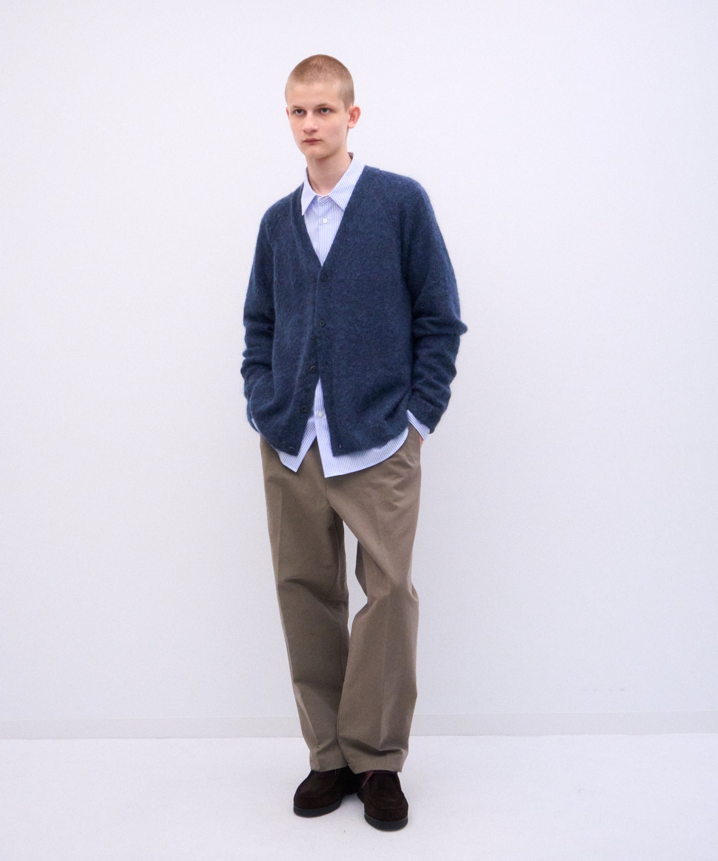 MOHAIR SHORT FUR | V-NECK CARDIGAN – ATON | エイトン