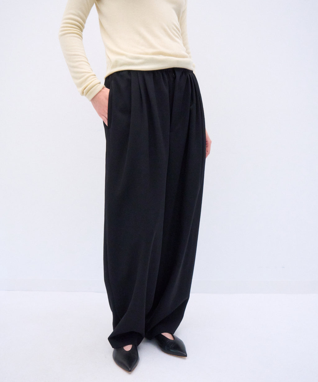 パンツ ATON Wool Gabardine Two-Tuck Wide Slacks WOOL GABARDINE | WIDE TAPERED PANTS – ATON | エイトン