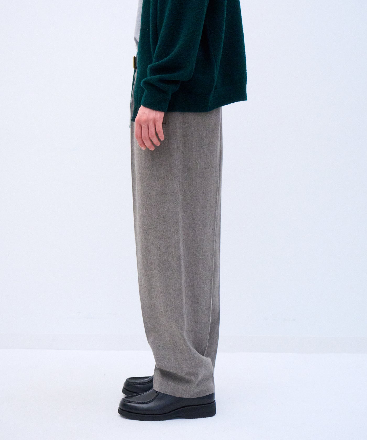 LINEN WOOL TWEED | LOOSE FIT PANTS – ATON | エイトン