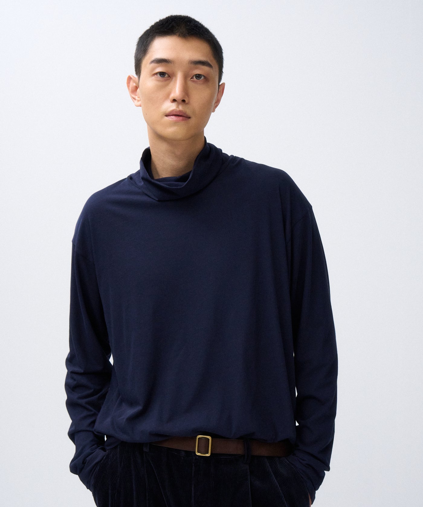FRESCA COTTON | LAYERED TURTLE NECK PULLOVER – ATON | エイトン