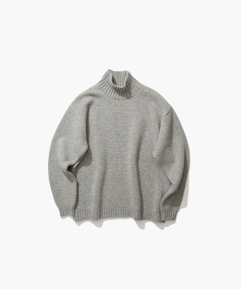 LAMBS WOOL | BOTTLENECK SWEATER