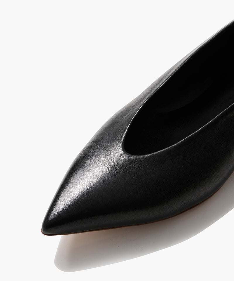 GOAT LEATHER | CARLA FLAT SHOES